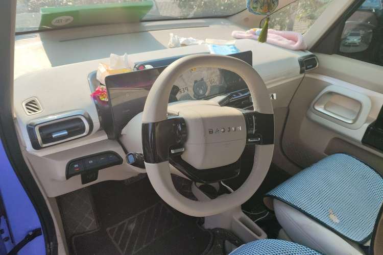Used Baojun KiWi EV 2023 Smart Trend Edition Ternary Lithium Center Console