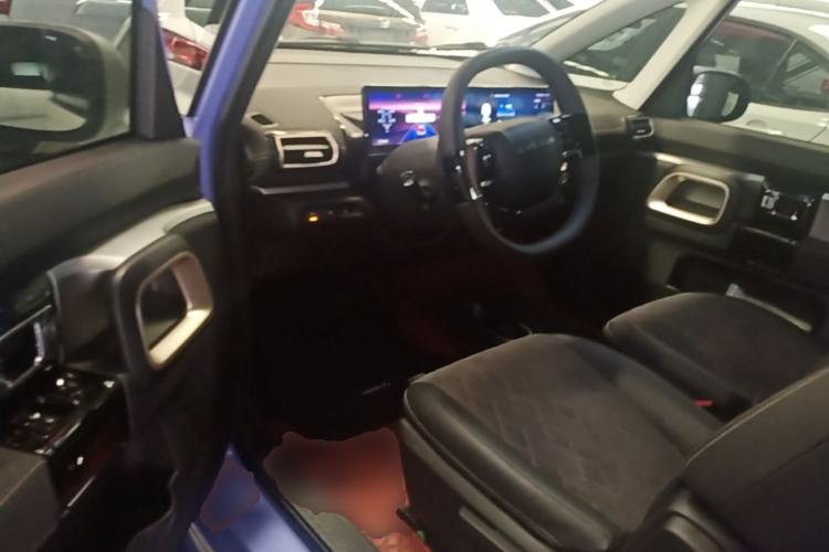 Used Baojun KiWi EV 2023 Smart Luxury Edition Lithium Iron Phosphate Driver Seat