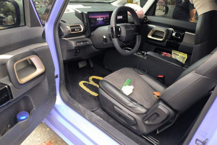 Used Baojun KiWi EV 2023 Smart Luxury Edition Ternary Lithium Driver Seat