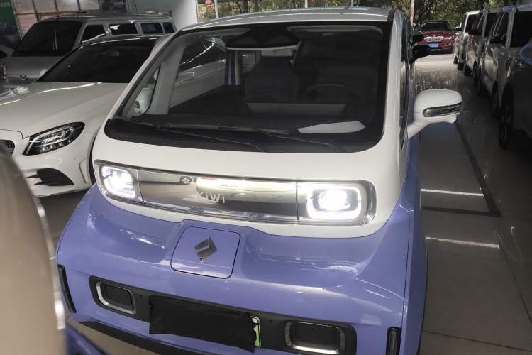 Used Baojun KiWi EV 2023 DJI Edition Lithium Iron Phosphate Front