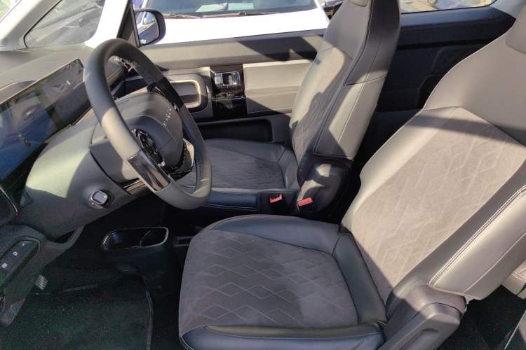 Used Baojun KiWi EV 2023 DJI Edition Lithium Iron Phosphate Left Front Seat
