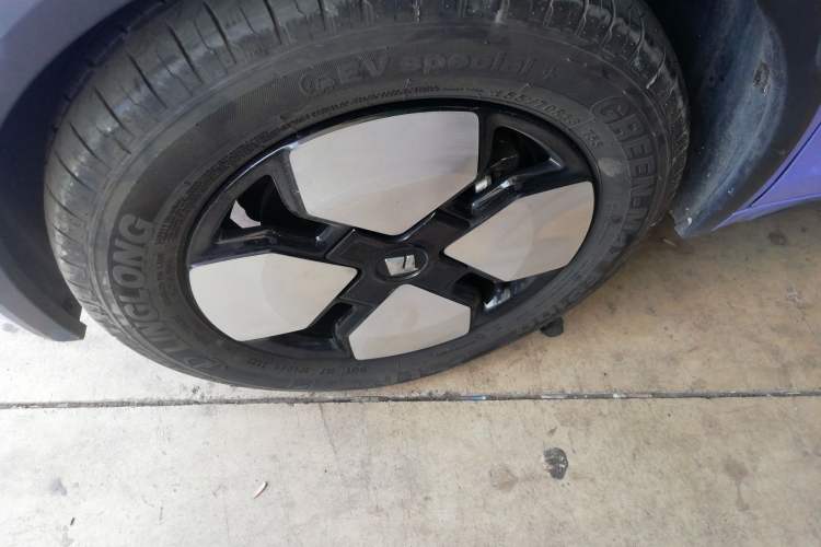Used Baojun KiWi EV 2023 DJI Edition Ternary Lithium Left Front Wheel Hub