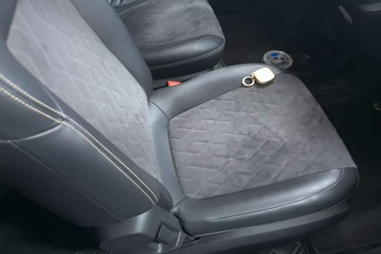 Used Baojun KiWi EV 2023 DJI Edition Lithium Iron Phosphate Right Front Seat