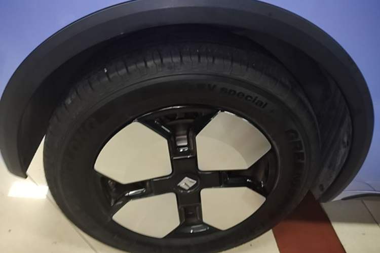 Used Baojun KiWi EV 2023 DJI Edition Lithium Iron Phosphate Right Rear Wheel Hub