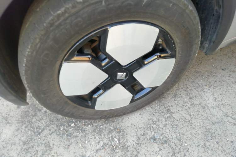 Used Baojun KiWi EV 2023 DJI Edition Lithium Iron Phosphate Right Rear Wheel Hub