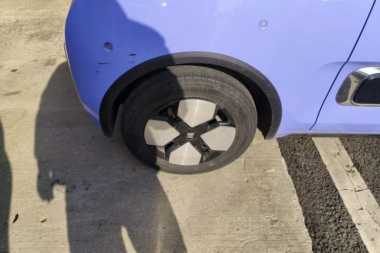 Used Baojun KiWi EV 2023 DJI Edition Lithium Iron Phosphate Right Rear Wheel Hub