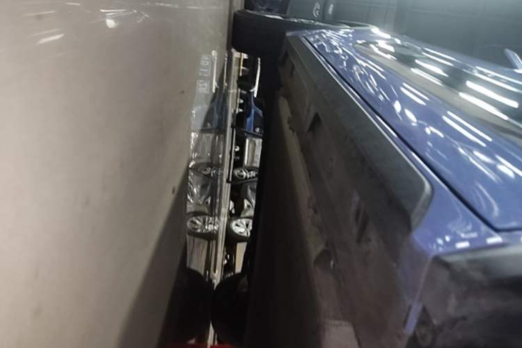 Used Baojun KiWi EV 2023 DJI Edition Lithium Iron Phosphate Right Side Sill