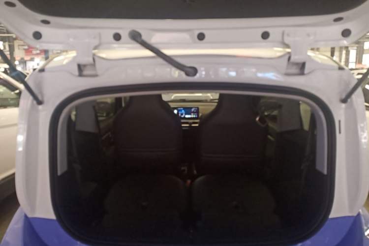 Used Baojun KiWi EV 2023 Smart Luxury Edition Lithium Iron Phosphate Trunk