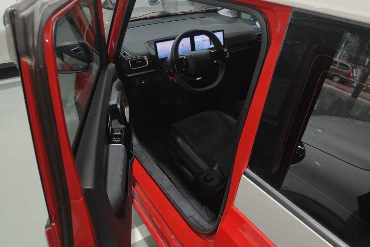 Used Baojun KiWi EV 2023 Smart Trend Edition Ternary Lithium Driver Seat