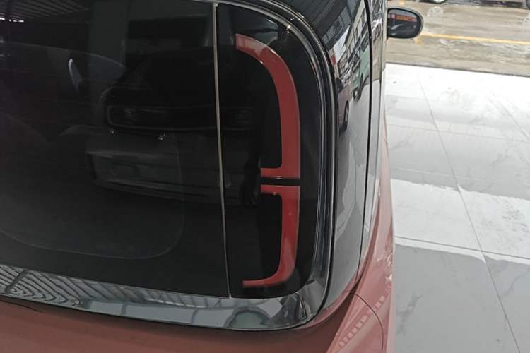 Used Baojun KiWi EV 2023 Smart Luxury Edition Lithium Iron Phosphate Right Rear Taillight