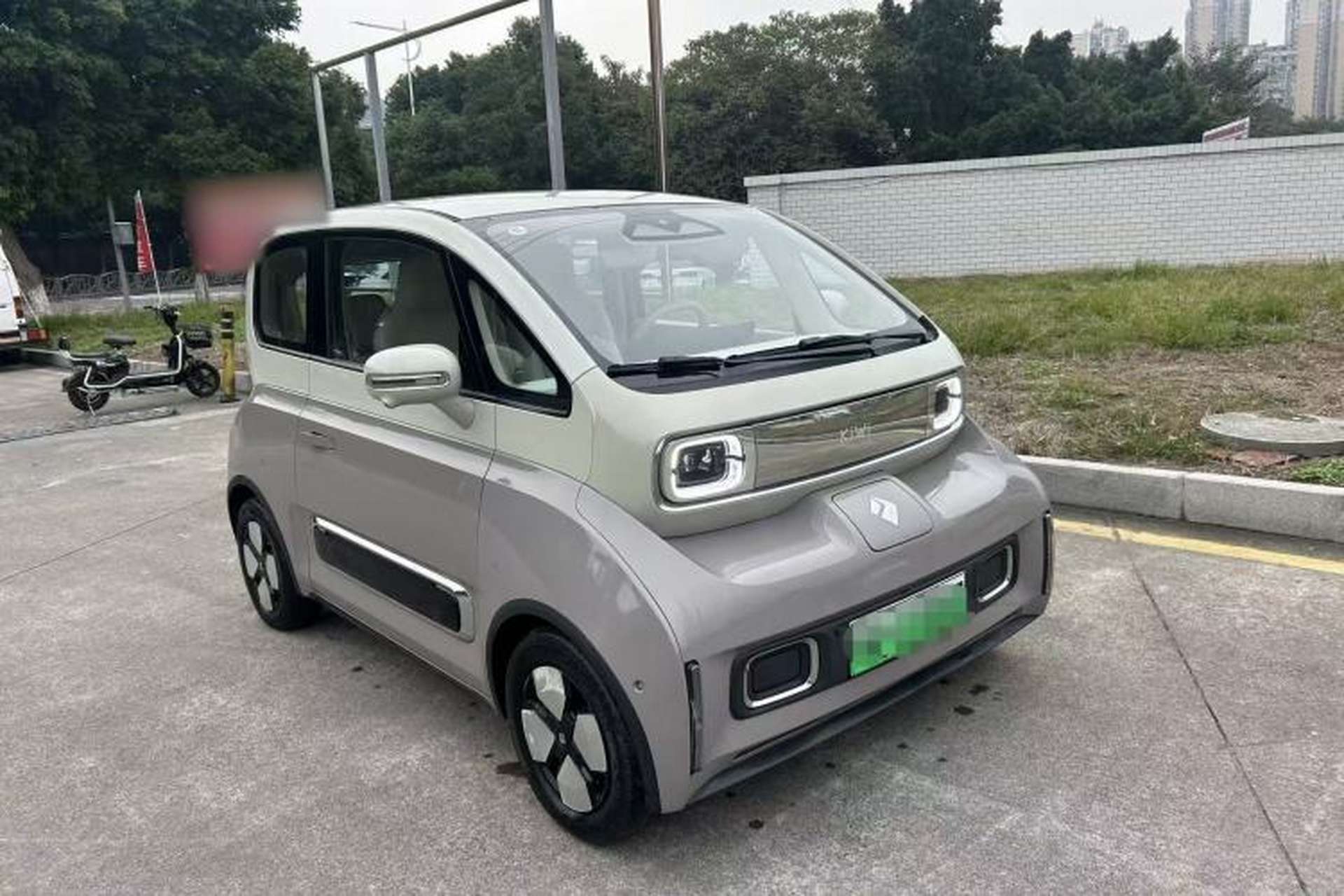Used Baojun KiWi EV 2023 DJI Edition Lithium Iron Phosphate Exterior 1