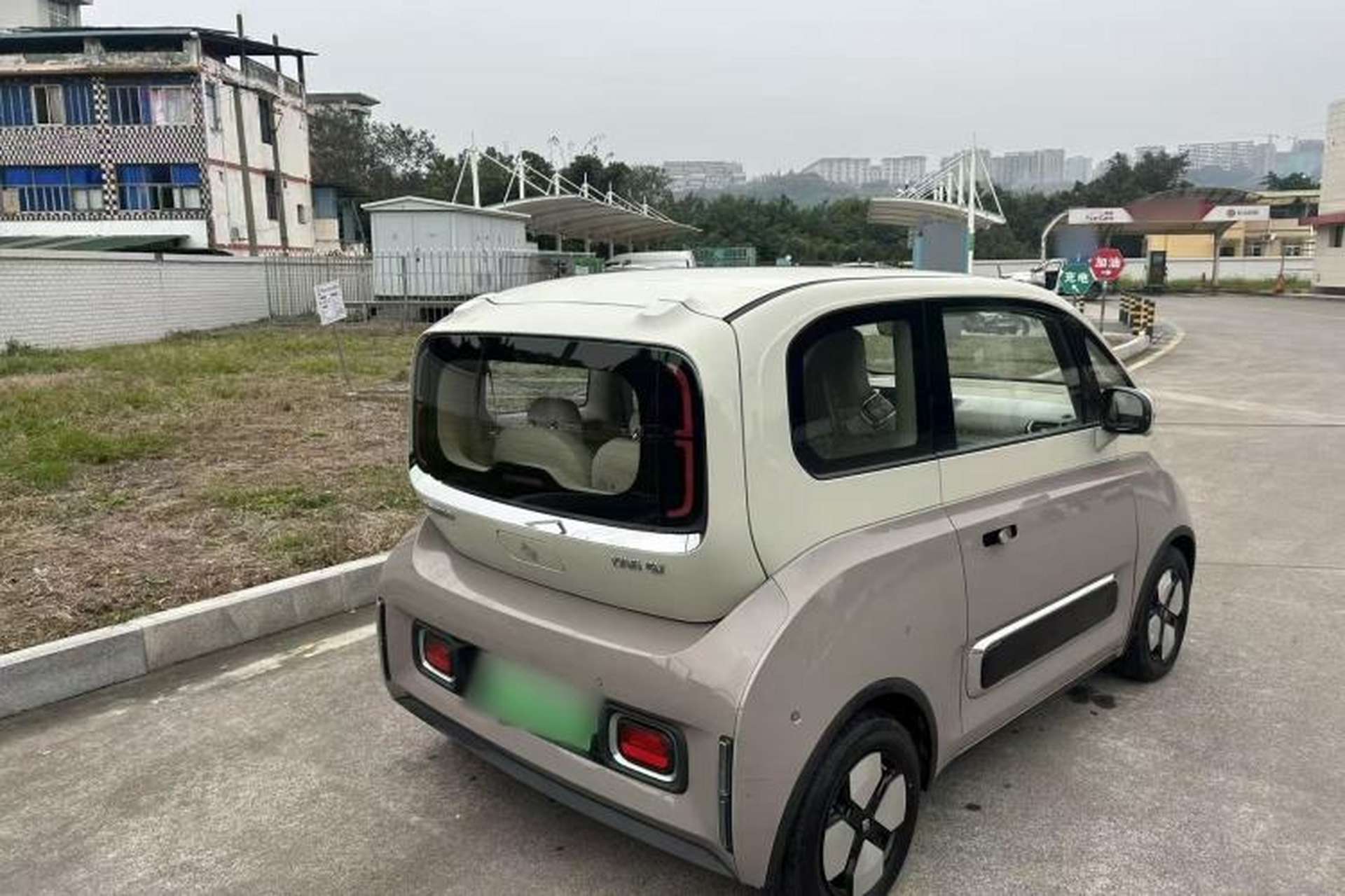 Used Baojun KiWi EV 2023 DJI Edition Lithium Iron Phosphate Exterior 3