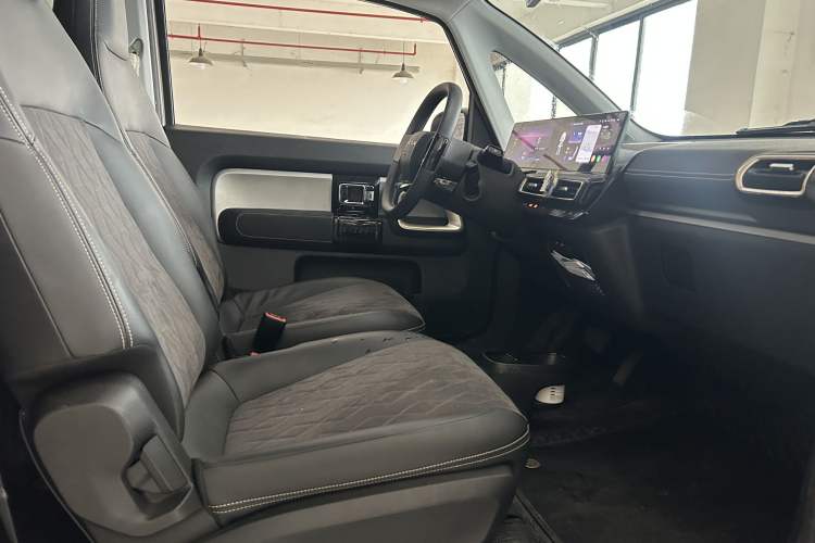 Used Baojun KiWi EV 2023 DJI Edition Lithium Iron Phosphate Interior 2