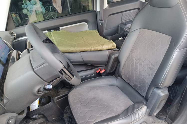 Used Baojun KiWi EV 2023 DJI Edition Lithium Iron Phosphate Left Front Seat