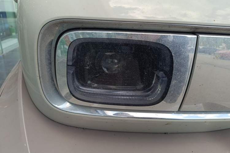 Used Baojun KiWi EV 2023 DJI Edition Lithium Iron Phosphate Right Front Headlight