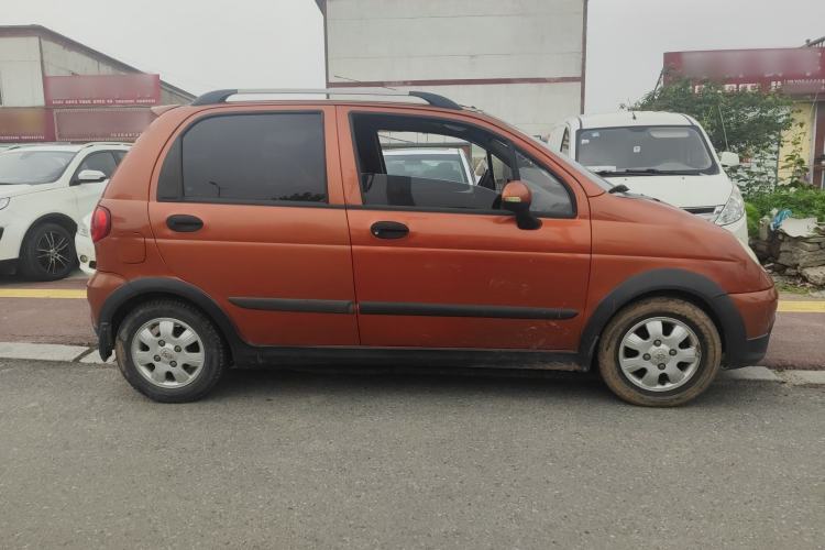 Used Baojun Lechi 2012 1.2L Manual Sporty Fashion Model Exterior 2