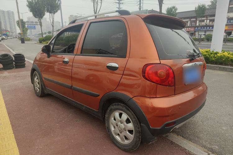 Used Baojun Lechi 2012 1.2L Manual Sporty Fashion Model Exterior 5