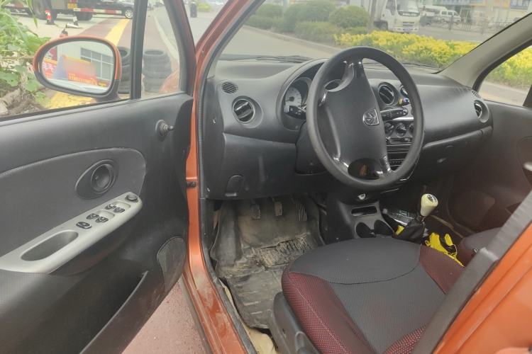 Used Baojun Lechi 2012 1.2L Manual Sporty Fashion Model Interior 1