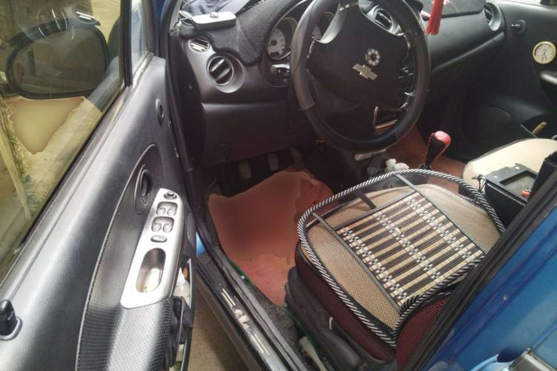 Used Baojun Lechi 2009 1.0L manual standard version Driver Seat