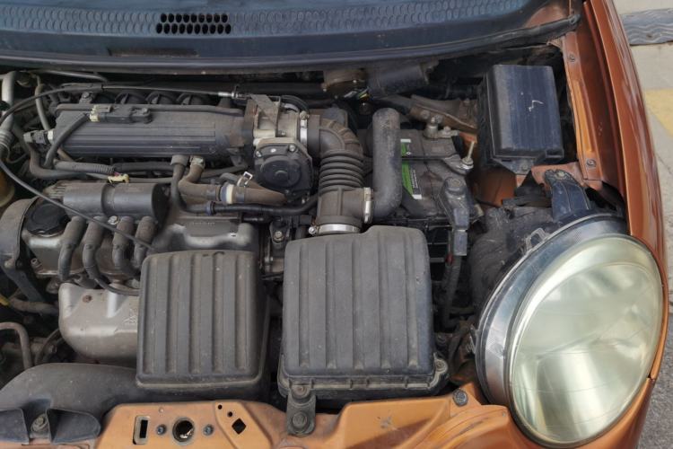 Used Baojun Lechi 2009 1.0L manual comfort version Engine Bay Left