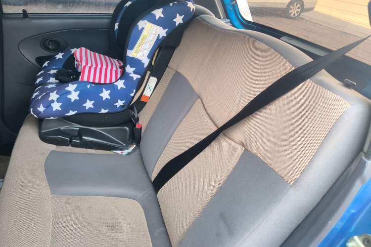 Used Baojun Lechi 2010 1.0L P-TEC Manual Superior Model Left Rear Seat