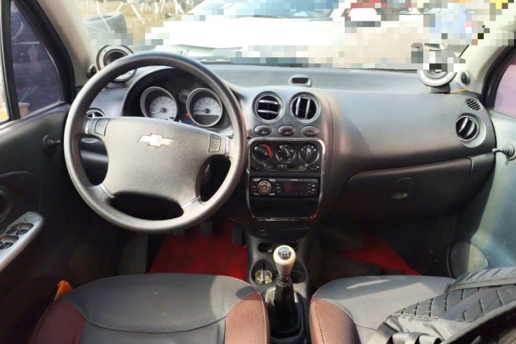 Used Baojun Lechi 2010 1.2L Manual Superior Edition Center Console