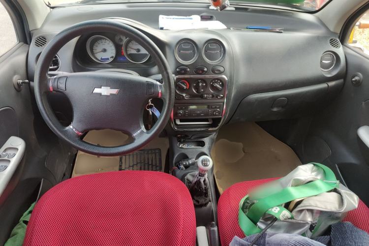 Used Baojun Lechi 2010 1.2L Sport Edition Dynamic Version Center Console