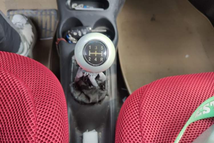 Used Baojun Lechi 2010 1.2L Sport Edition Dynamic Version Gear Lever