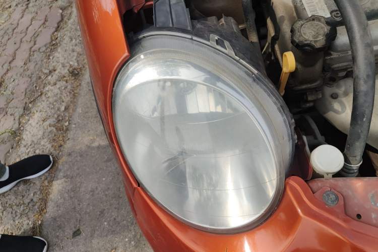 Used Baojun Lechi 2010 1.2L Sport Edition Dynamic Version Right Front Headlight