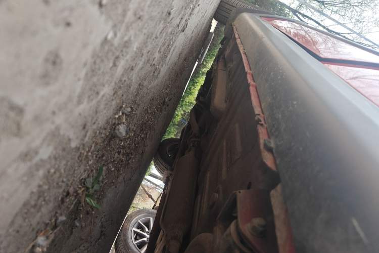 Used Baojun Lechi 2010 1.2L Sport Edition Fashion Model Chassis Rear Left