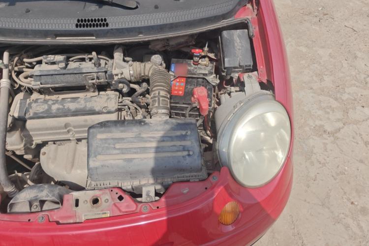 Used Baojun Lechi 2010 1.2L Sport Edition Fashion Model Engine Bay Left