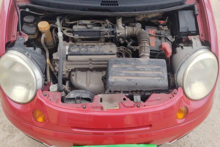 Used Baojun Lechi 2010 1.2L Sport Edition Fashion Model Engine Bay