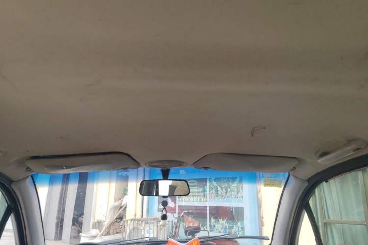 Used Baojun Lechi 2010 1.2L Sport Edition Fashion Model Headliner