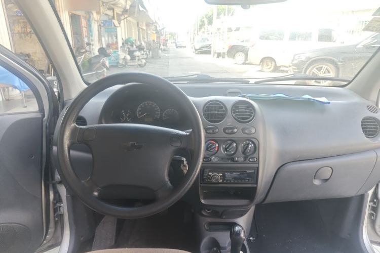 Used Baojun Lechi 2010 1.0L P-TEC Manual Active Model Center Console