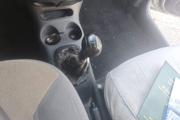 Used Baojun Lechi 2010 1.0L P-TEC Manual Active Model Gear Lever