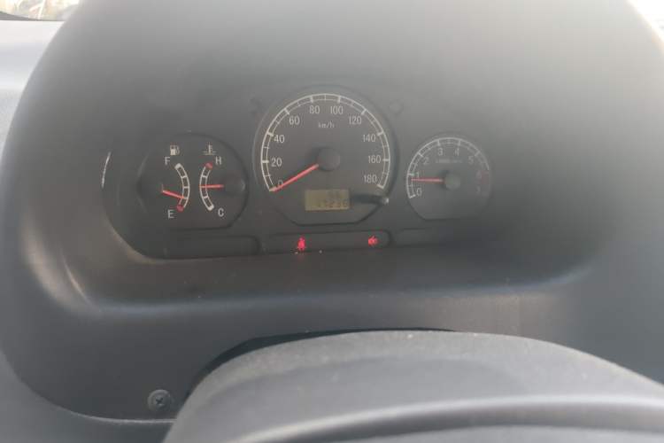 Used Baojun Lechi 2010 1.0L P-TEC Manual Active Model Odometer Close Up