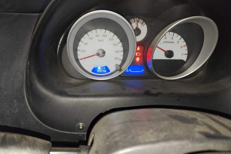 Used Baojun Lechi 2010 1.2L Sport Edition Dynamic Version Odometer Close Up