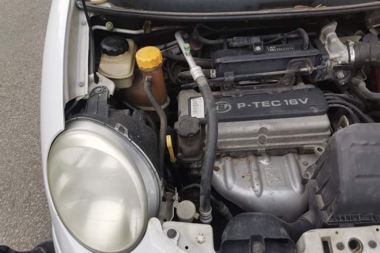 Used Baojun Lechi 2010 1.2L Manual Superior Edition Engine Bay Right