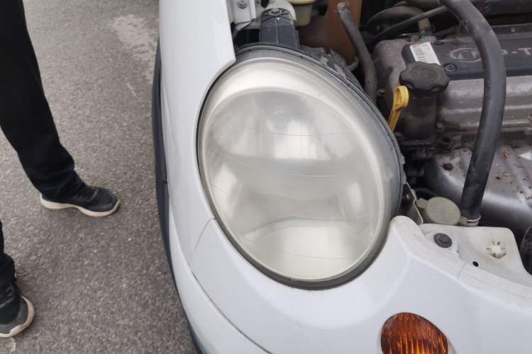 Used Baojun Lechi 2010 1.2L Manual Superior Edition Right Front Headlight