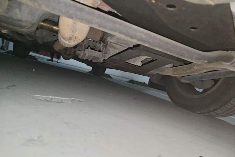 Used Baojun Lechi 2010 1.2L manual fashion version Chassis Front