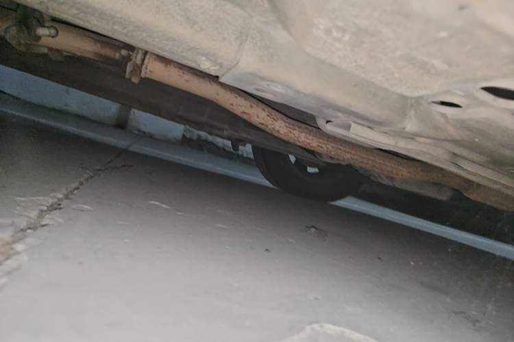 Used Baojun Lechi 2010 1.2L manual fashion version Chassis Front Right