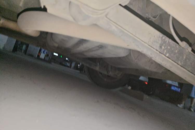 Used Baojun Lechi 2010 1.2L manual fashion version Chassis Rear Left
