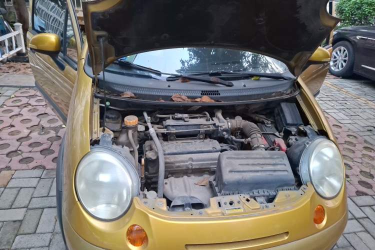 Used Baojun Lechi 2010 1.2L Sport Edition Superior Model Engine Bay Right