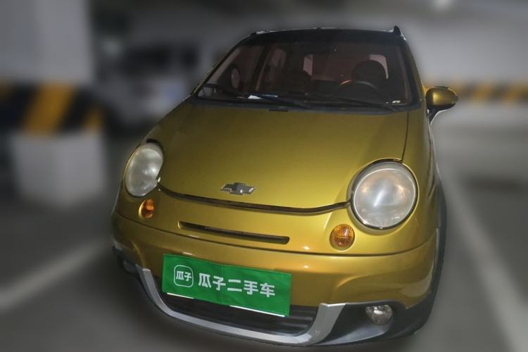 Used Baojun Lechi 2010 1.2L manual fashion version Front