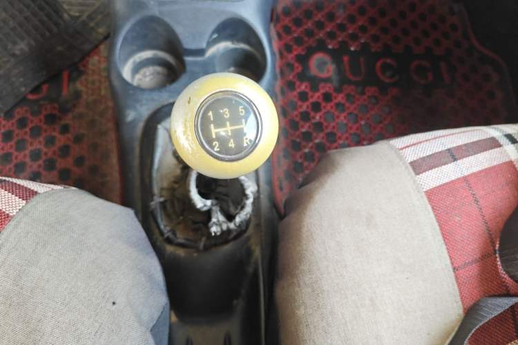 Used Baojun Lechi 2010 1.2L Sport Edition Dynamic Version Gear Lever