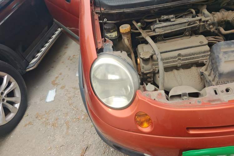 Used Baojun Lechi 2010 1.2L Sport Edition Dynamic Version Right Front Headlight