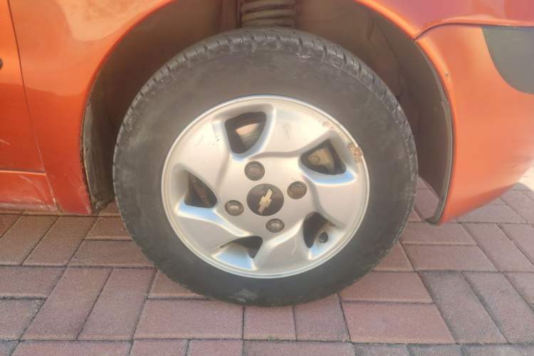 Used Baojun Lechi 2010 1.0L P-TEC Manual Active Model Right Front Wheel Hub