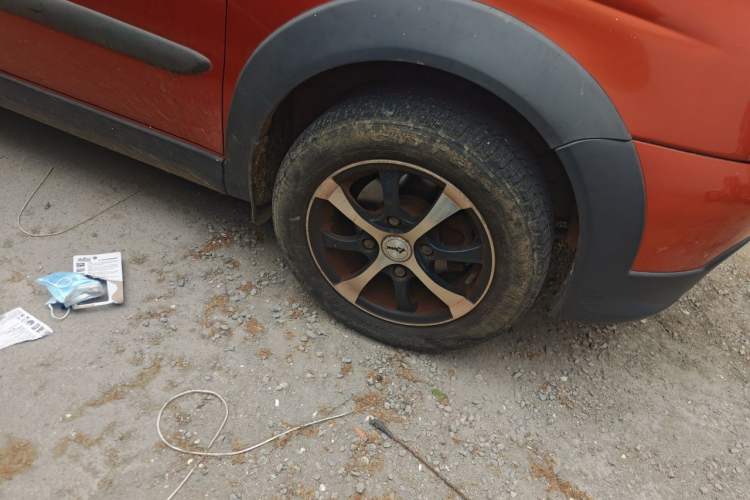 Used Baojun Lechi 2010 1.2L Sport Edition Dynamic Version Right Front Wheel Hub