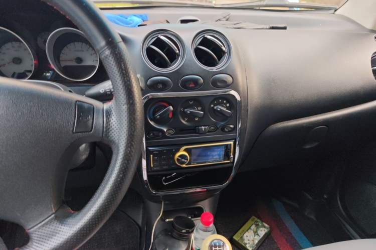 Used Baojun Lechi 2012 1.2L Manual Sport Edition Dynamic Model Audio And AC Panel