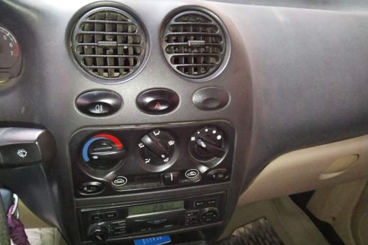 Used Baojun Lechi 2012 1.0L Manual P-TEC Superior Model Audio And AC Panel